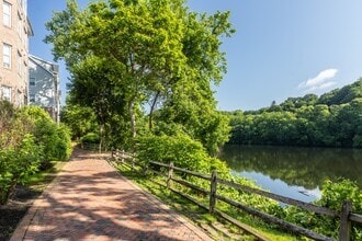 Merion Riverwalk Apartment Homes in Shelton, CT - Building Photo - Building Photo