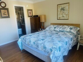 430 Pine Glen Ln, Unit D-2 in Greenacres, FL - Building Photo - Building Photo