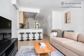 285 Kingsland Ave in Brooklyn, NY - Building Photo - Building Photo