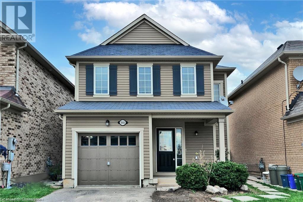 1005 Farmstead Dr in Milton, ON - Building Photo