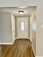 1360 San Clemente Wy in Sacramento, CA - Building Photo - Building Photo