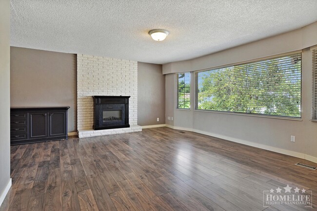 property at 20260-2047A 47a Ave