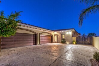 2780 El Camino Rd in Las Vegas, NV - Building Photo - Building Photo