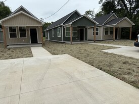 928 S Elm St in Sallisaw, OK - Building Photo