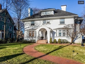 114 Elm St, Unit 5 in Montclair, NJ - Building Photo