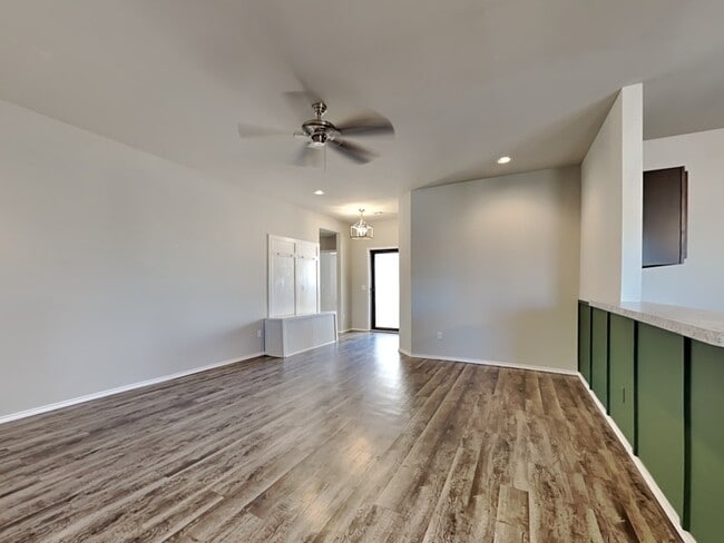 11513 Ruger Rd in Yukon, OK - Building Photo - Building Photo