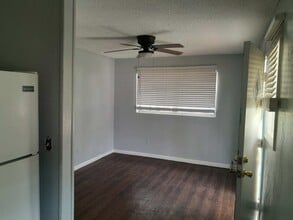 318-330 W Harrison St in Tallahassee, FL - Foto de edificio - Building Photo