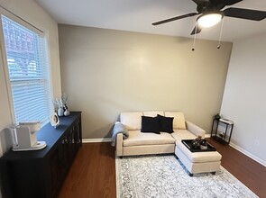 1565 Oakdale Bluffs Dr SE, Unit Apartment 1565 in Mableton, GA - Building Photo - Building Photo