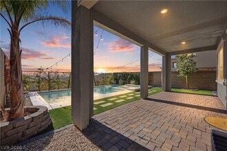 402 Purple Sandpiper St in Las Vegas, NV - Building Photo - Building Photo