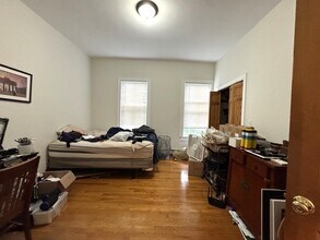 1 McLean Pl in Cambridge, MA - Building Photo - Building Photo