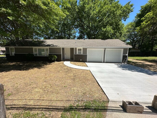 2305 S 46th St in Fort Smith, AR - Building Photo - Building Photo