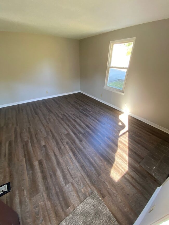 102 Kingsbury Ct in Clarksville, TN - Building Photo - Building Photo