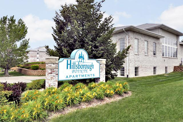 Hillsborough Pointe Apartments in Omaha, NE - Building Photo - Building Photo