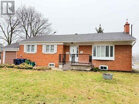 172 Allanford Rd in Toronto, ON - Building Photo