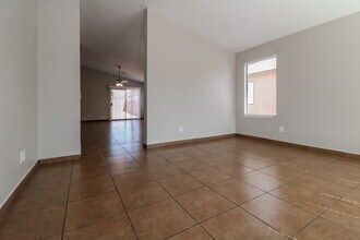 8516 W Elm St in Phoenix, AZ - Building Photo - Building Photo