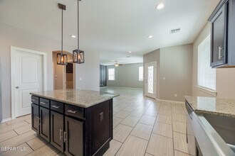 14447 Onnie Kirk Ave in El Paso, TX - Building Photo - Building Photo