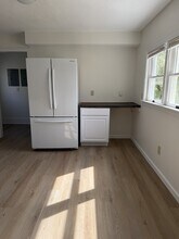326 N Main St in North Brookfield, MA - Building Photo - Building Photo