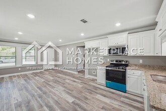 1402 W 11th St in North Little Rock, AR - Building Photo - Building Photo