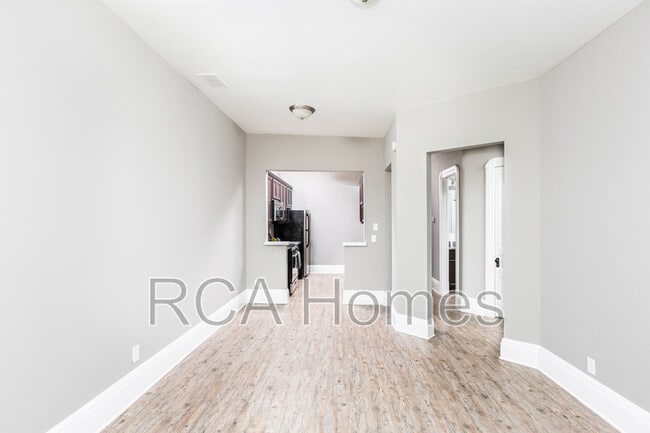 913 Massachusetts Ave in Indianapolis, IN - Building Photo - Building Photo