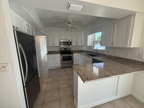 6194 Seaport St in Port Charlotte, FL - Building Photo - Building Photo