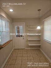 2643 Willowlawn St in Cave Spring, VA - Foto de edificio - Building Photo
