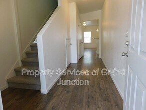 621 Zenith Ln in Grand Junction, CO - Building Photo - Building Photo