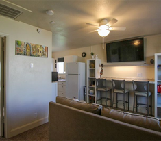 1561 Willis St in Redding, CA - Building Photo