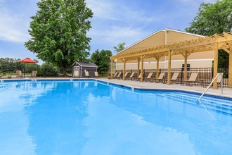 Twin Lakes Apartments in Clifton Park, NY - Building Photo - Building Photo