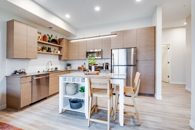 Ratio in Columbia Heights, MN - Foto de edificio - Interior Photo