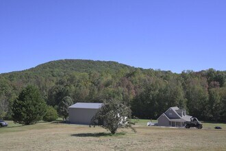 109 Ivey Hayes Rd in Pickens, SC - Building Photo - Building Photo