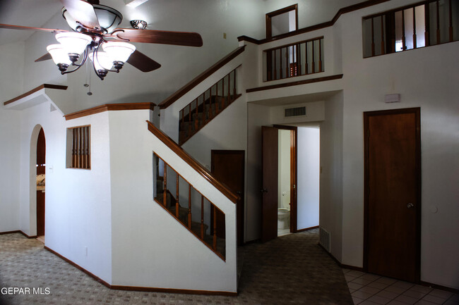 1105 Feather Hawk Dr in El Paso, TX - Building Photo - Building Photo