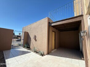 10407 Ashwood Dr in El Paso, TX - Building Photo - Building Photo