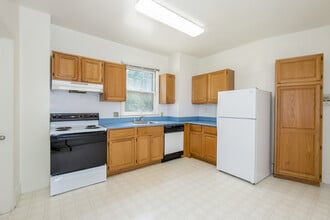 Orchard House in Ann Arbor, MI - Building Photo - Building Photo