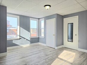 48 Rocliffe St in Fall River, MA - Building Photo - Building Photo