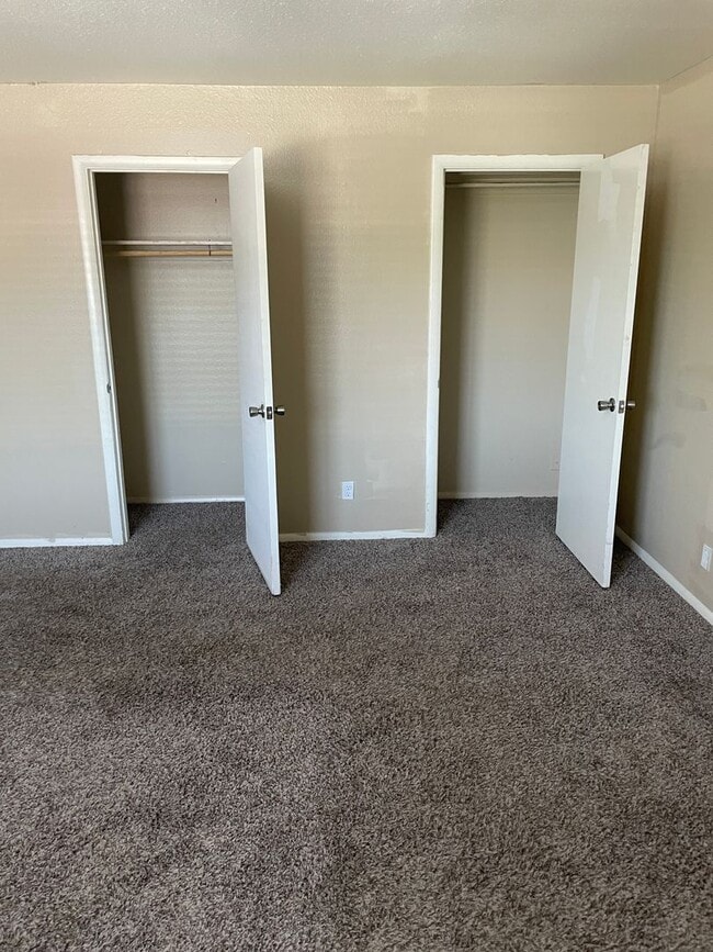 property at 5948 E 33rd Ct