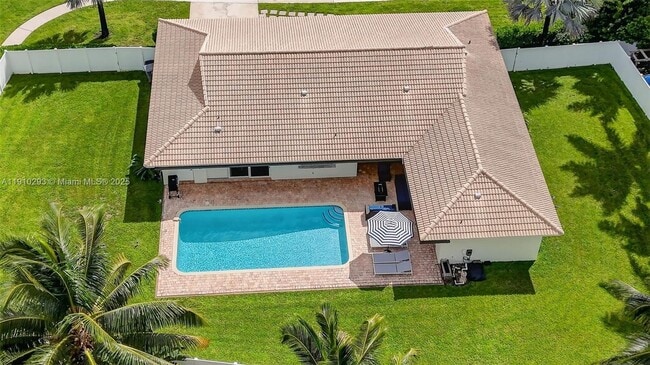 property at 5660 Golfway Dr