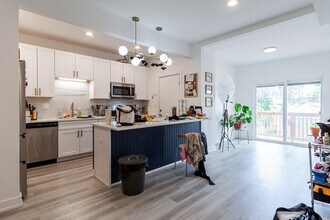 4937 N Saint Louis Ave in Chicago, IL - Building Photo - Building Photo