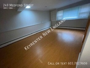 249 Medford St in Manchester, NH - Building Photo - Building Photo
