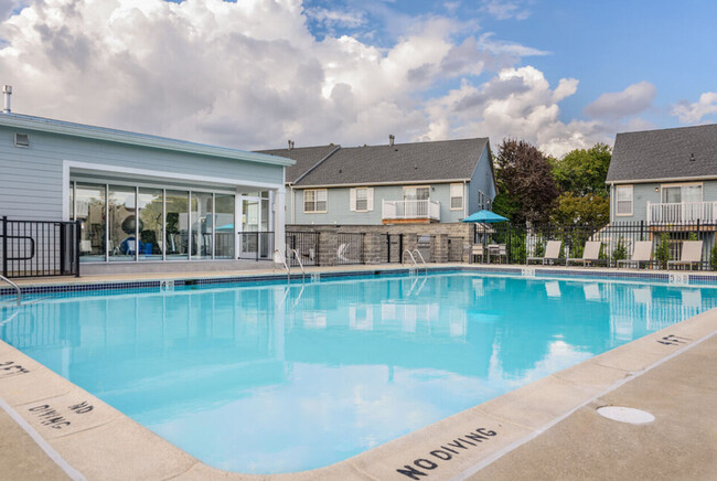 Sophias Place East in New Castle, DE - Foto de edificio - Building Photo