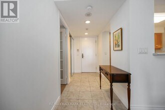 880 Grandview Way in Toronto, ON - Building Photo - Building Photo