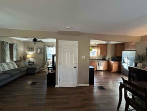 35 Lyle Rd in Wheeling, WV - Building Photo - Building Photo