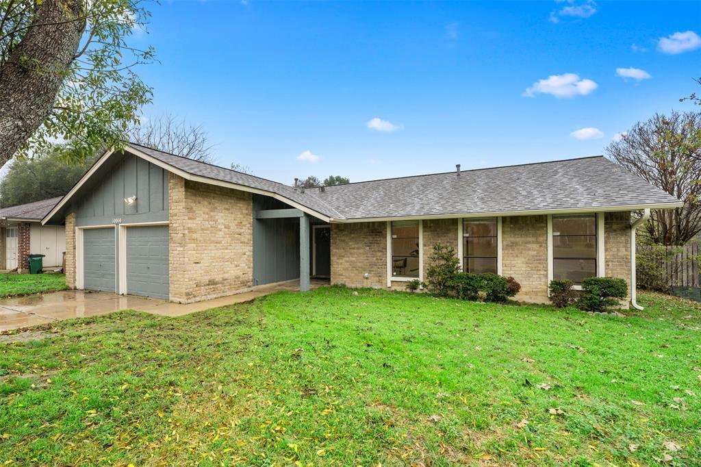10010 Faylin Dr in Austin, TX - Foto de edificio