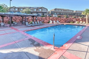 370 W Buena Vista Blvd in Washington, UT - Building Photo