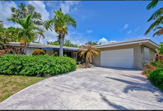 1799 SE 25th Ave in Fort Lauderdale, FL - Building Photo - Building Photo