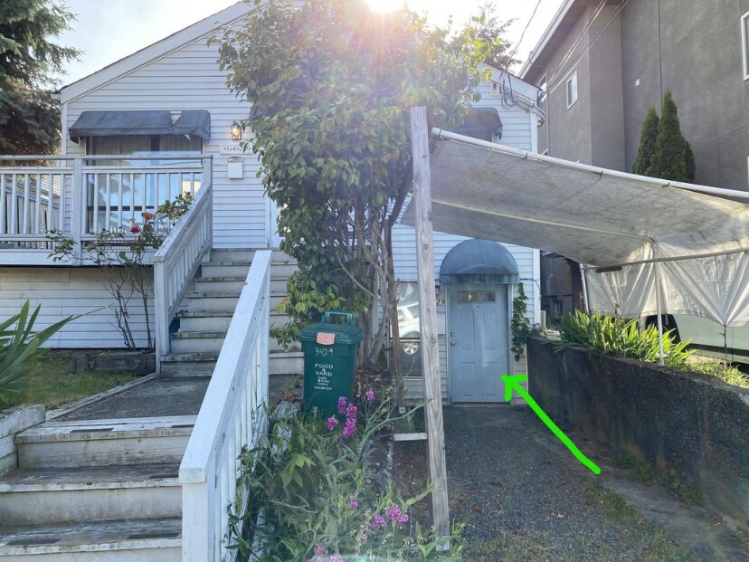 3429 Wallingford Ave N, Unit 200 in Seattle, WA - Building Photo