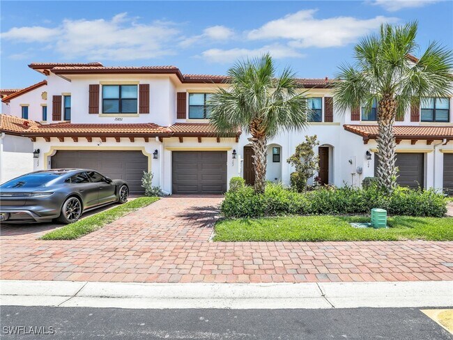 15851 Portofino Springs Blvd in Ft. Myers, FL - Building Photo - Building Photo