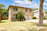 8116 Forest Heights Ln in Austin, TX - Building Photo - Building Photo