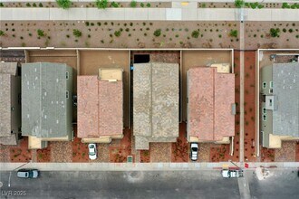 505 Preston Crst St in Henderson, NV - Building Photo - Building Photo