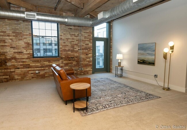 property at 940 Monroe Ave NW