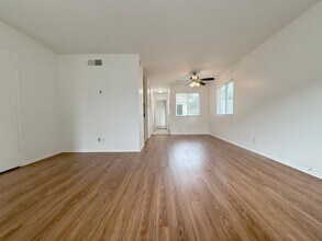 8162 Eastport Dr in Huntington Beach, CA - Building Photo - Building Photo